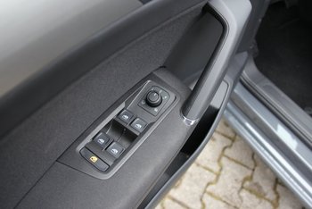 VW Touran 1.5 TSI DSG Comfortline 7 Sitze LED NAVI Winter-Paket Adaptiv Tempomat