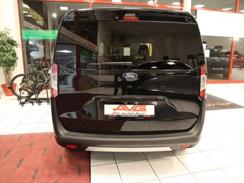 Ford Tourneo Courier 1.0 125PS Automatik Active Kamera Adaptiv Tempomat