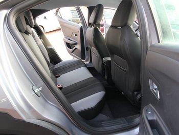 Opel Mokka 1.2i 136PS Automatik Elegance LED NAVI Sitzheizung