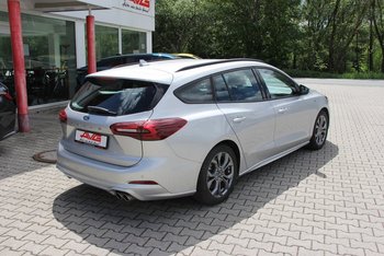 Ford Focus Turnier 1.0 155PS ST-LINE LED Adaptiv Tempomat CAM 17ZOLL