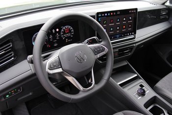 VW Tiguan 2.0 TDI 150PS LIFE LED Winterpaket CAM