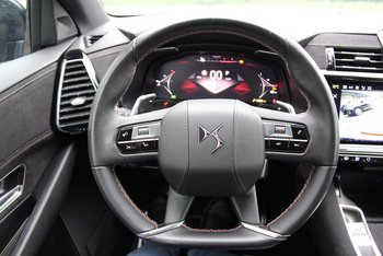 DS Automobiles DS7 1.5d 131PS Performance Line LED NAV 19Zoll