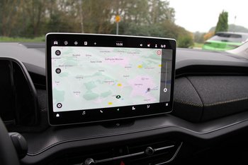 Skoda Kodiaq 2.0 TDI DSG Selection LED Sitzheizung Kamera ALU 19 ZOLL