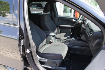 Ford KUGA FHEV HYBRID 190PS ST-LINE NAV CAM ALU 18 ZOLL Winterpaket