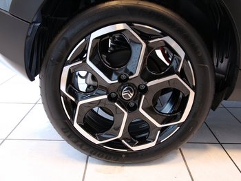 Citroen C3 Elektro MAX LED Sunset Wireless Charging 17 ZOLL