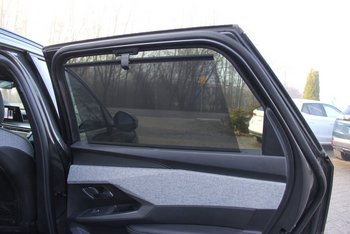 Peugeot 5008 1.2i 145PS GT FULL-LED 7 Sitze Sitzheizung 19ZOLL