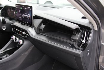 Skoda Kodiaq 2.0 TDI 150PS 7 SITZE LED Sitzheizung Kamera 19 ZOLL
