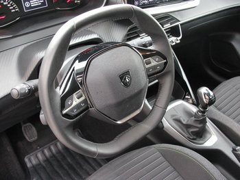 Peugeot 208 1.2i 100PS Allure LED Klimaautomatik Sunset