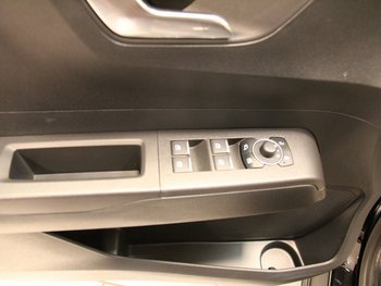 Ford Tourneo Courier 1.0 125PS Automatik Active Kamera Adaptiv Tempomat