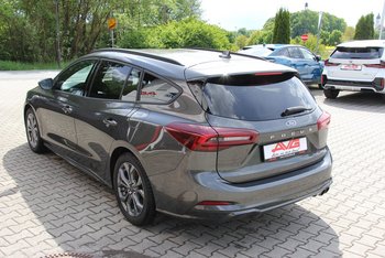 Ford Focus Turnier 1.0 155PS ST-LINE LED Adaptiv Tempomat CAM 17ZOLL