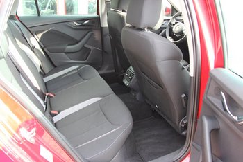 Skoda Kamiq TSI Selection Kamera Klimaautomatik LED ALU 16 ZOLL Sunset Smart Link