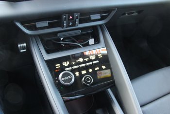 Porsche Macan Turbo Elektro 639PS Allrad Matrix-LED HUD 22ZOLL HA-Lenkung AHK