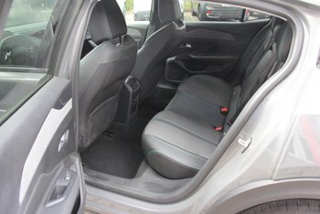 Peugeot 408 Mild Hybrid 145PS Automatik Allure Adaptiv Tempomat LED