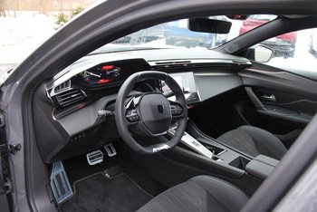 Peugeot 408 1.6e HYBRID GT FULL-LED Night Vision