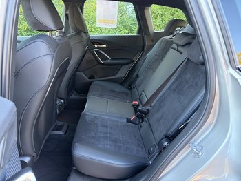 BMW X1 sDrive18i Automatik M-Sport Premium-Paket Adap-LED 18 ZOLL