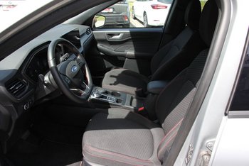 Ford KUGA FHEV HYBRID 190PS ST-LINE NAV CAM ALU 18 ZOLL Winterpaket