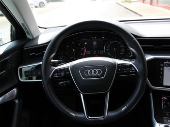 Audi A6 Avant 40 TDI Quattro SPORT Standheizung CAM LED NAV AHK!