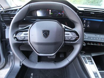 Peugeot e-308 Elektro 156PS 54 KWH Style LED SmartLink Adaptiv Tempomat 11KW