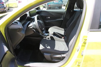 Peugeot 208 1.2i 110PS Automatik STYLE LED PDC Tempomat Spurassistent