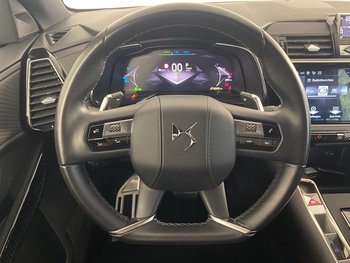 DS Automobiles DS7 Plug in Hybrid 299PS Allrad OPERA Panoramadach Sitz & Scheibenheizung Memory Leder Nappa