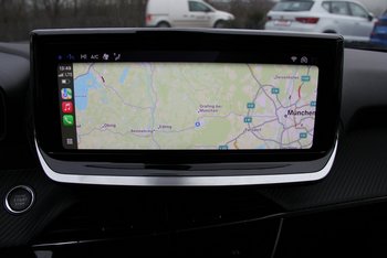 Peugeot e-2008 Elektro 136PS 50 KWH Allure LED SmartLink Tempomat 11KW