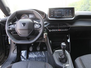 Peugeot 2008 1.2i Style LED Smart Link