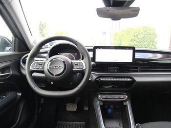 FIAT 600 1.2 Mild Hybrid 145PS Automatik LED wireless CAM 17ZOLL