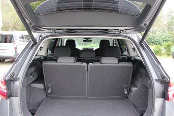 Skoda Kodiaq 2.0 TDI 150PS 7 SITZE LED Sitzheizung Kamera 19 ZOLL