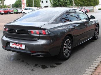 Peugeot 508 1.2i Allure Pack Full-LED Navigation ALU 17 ZOLL