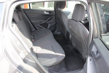Ford Focus Turnier 1.0 155PS ST-LINE LED Adaptiv Tempomat CAM 17ZOLL