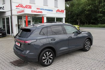 VW Tiguan 2.0 TDI 150PS LIFE LED Winterpaket CAM