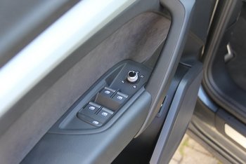 Audi Q5 Sportback 40 TDI Quattro S-Line Black Edition MATRIX Sitzheizung Ass-Paket Stadt & Tour