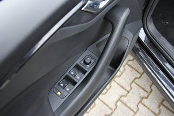 Skoda Kamiq TSI Selection Kamera Klimaautomatik LED ALU 16 ZOLL Sunset Smart Link