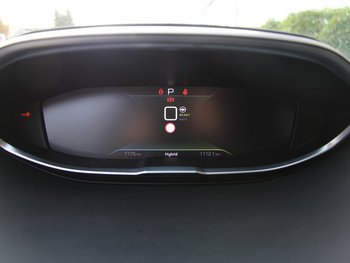 Peugeot 3008 HYBRID (PHEV) 181PS Allure LED NAVI Kamera Adaptiv Tempomat 18 ZOLL
