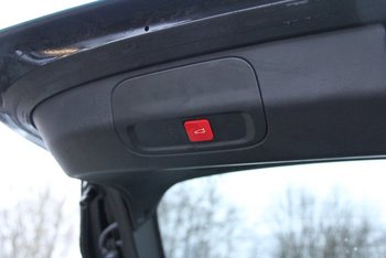 Peugeot 408 1.6e HYBRID GT FULL-LED Adaptiv Tempomat Lenkradheizung