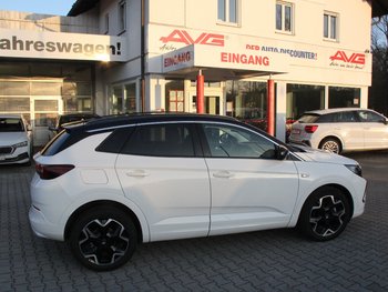 Opel Grandland 1.2i GS LINE FULL-LED NAV Sitzheizung 18 ZOLL