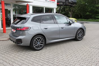 BMW U06 225e xDrive Hybrid 245PS M-SPORT Panoramadach Adaptiv -LED Innovationspaket