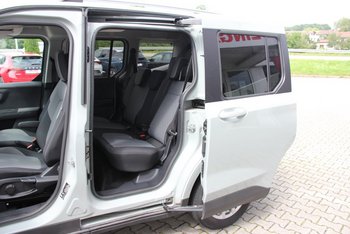 Ford Tourneo Courier 1.0 125PS Titanium Kamera Klimaautomatik