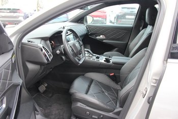 DS Automobiles DS7 Plug in Hybrid 299PS Allrad RIVOLI LED NAV 19Zoll