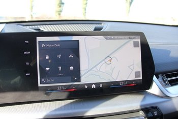 BMW X2 sDrive18d M-Sport Pro Adaptiv-LED Sitzheizung Wireless