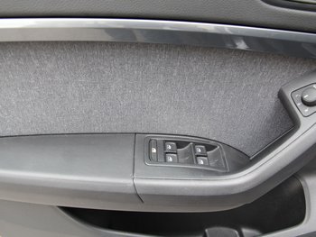 Seat Ateca 1.5 TSI DSG Style VOLL-LED Adaptiv Tempomat NAVI Kamera ALU 18 ZOLL