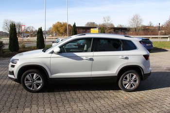 Skoda Karoq TSI 150PS DSG Selection LED Adaptiv Tempomat Kamera