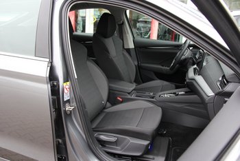 Skoda Octavia TSI DSG 150PS Selection LED Kamera ALU Sunset Smart Link Lichtsensor Lordose wireless