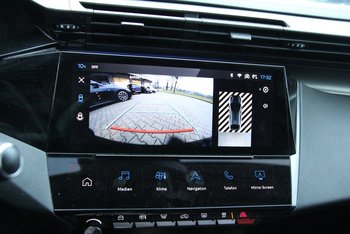 Peugeot 408 1.6e HYBRID GT FULL-LED Adaptiv Tempomat Lenkradheizung