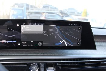 Peugeot 5008 1.2i 145PS GT FULL-LED 7 Sitze Sitzheizung 19ZOLL VORSCHADEN
