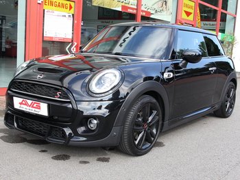 Mini Cooper S 2.0i 192PS JCW Panorama LED Scheinwerfer Sitzheizung Wireless