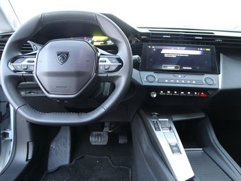 Peugeot e-308 Elektro 156PS 54 KWH Style LED SmartLink Adaptiv Tempomat 11KW