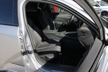 Peugeot 308 SW 1.2i GT LED Adaptiv-Tempomat CAM ALU 18 ZOLL