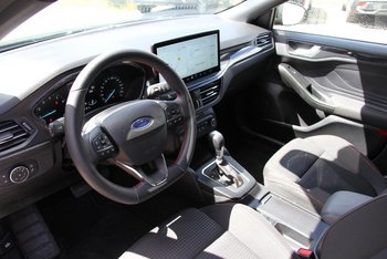 Ford Focus Turnier 1.0 155PS ST-LINE LED Adaptiv Tempomat CAM 17ZOLL