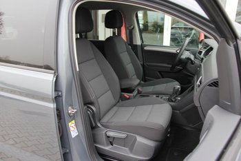 VW Touran 1.5 TSI DSG Comfortline 7 Sitze LED NAVI Winter-Paket Adaptiv Tempomat